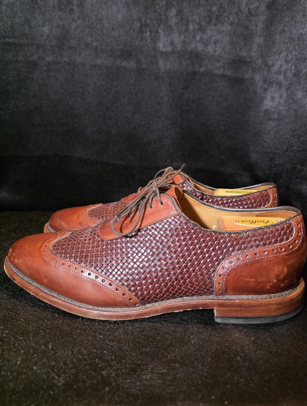 Allen Edmonds Brown Leather Woven Wingtip Oxfords Size 9 - Picture 3 of 7